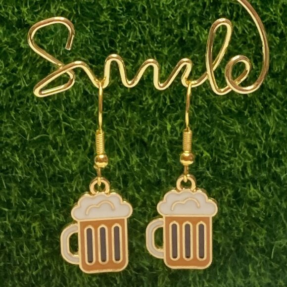 Beer Earring, St. Patrick's Day Earring, Alcohol Earring, Gift Idea, Funny Food - Picture 4 of 5